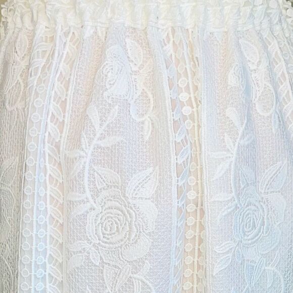 GIBSON LATIMER Lace Overlay Elastic Skirt - Picture 3 of 3